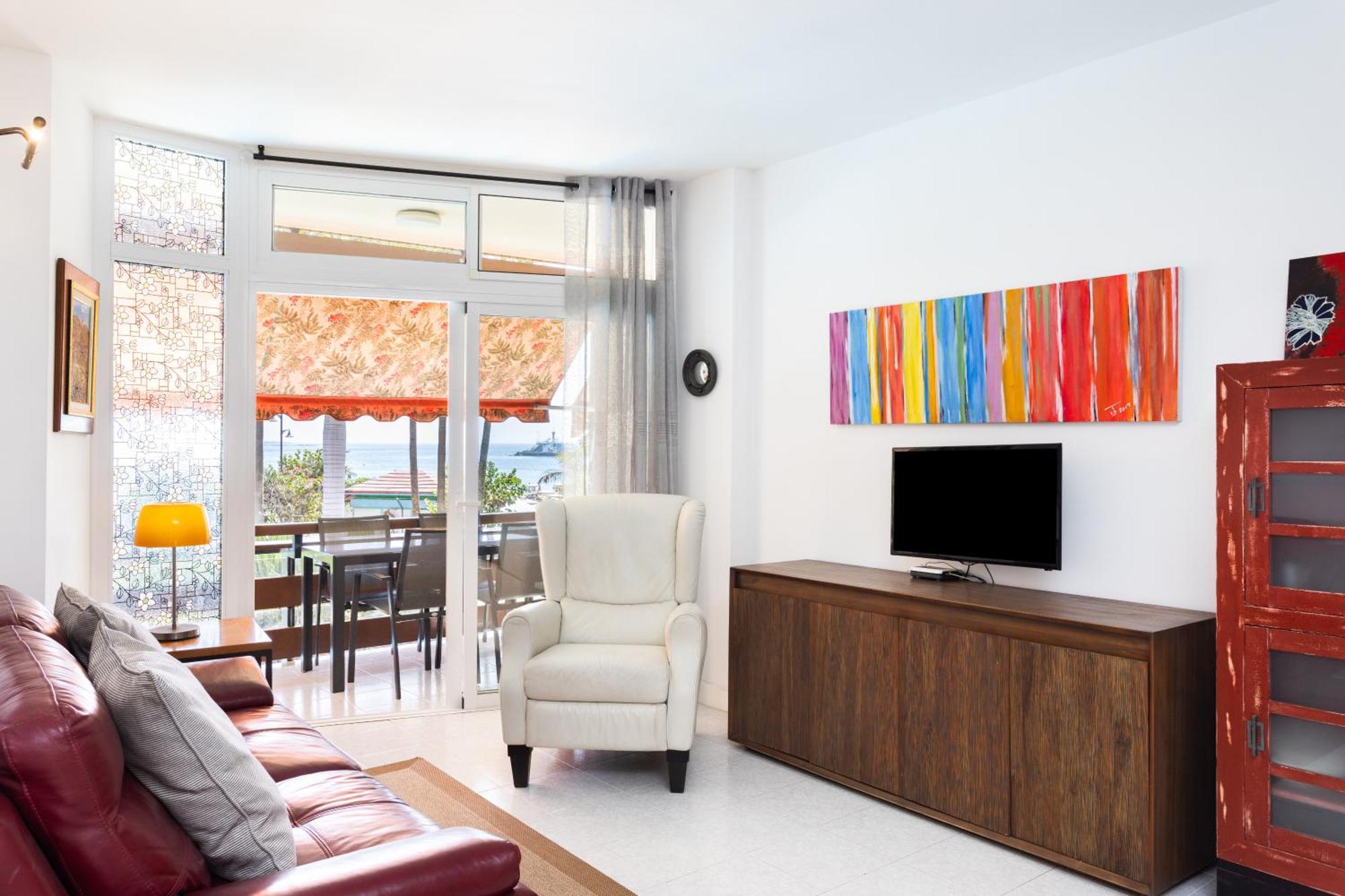 Seafront Apartment Just 200M From Las Vistas Beach Арона Экстерьер фото