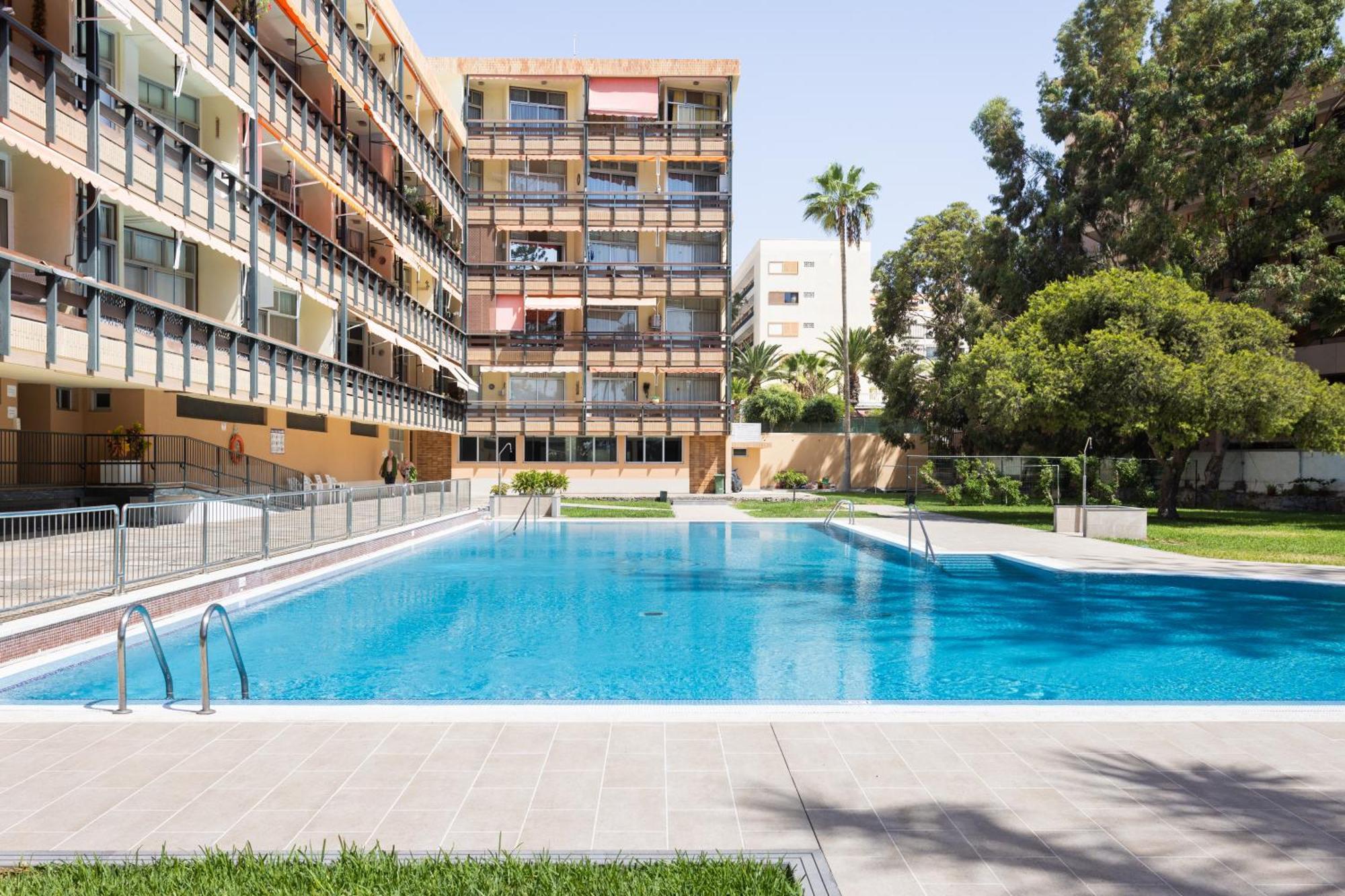 Seafront Apartment Just 200M From Las Vistas Beach Арона Экстерьер фото